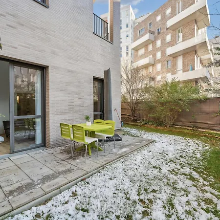 Appartamento Chic Terrace Garden Parking